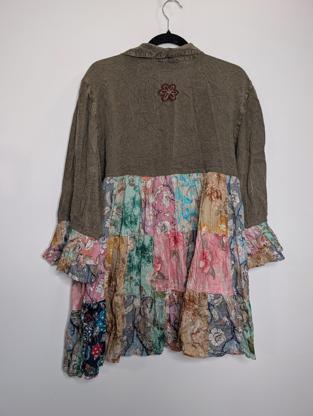 Young Threads Patchwork Embroidered Tunic Top Boho Floral Size XL NWT - Picture 7 of 7